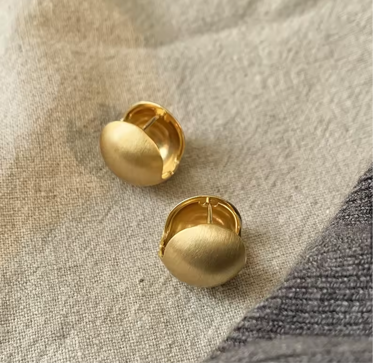 AURA DORADA EARRINGS